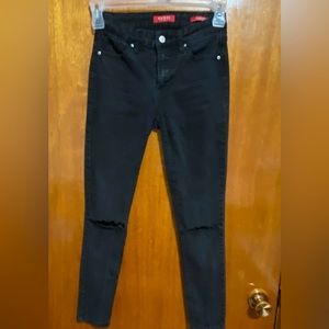 guess jeans in perfect condition
